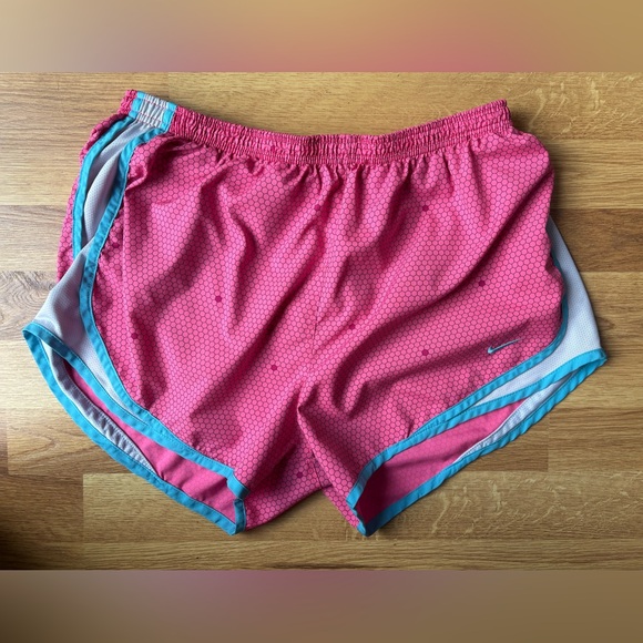 Nike Pants - Nike Dri-fit Pink Hexagon Print Lined Running Shorts Women’s Large
